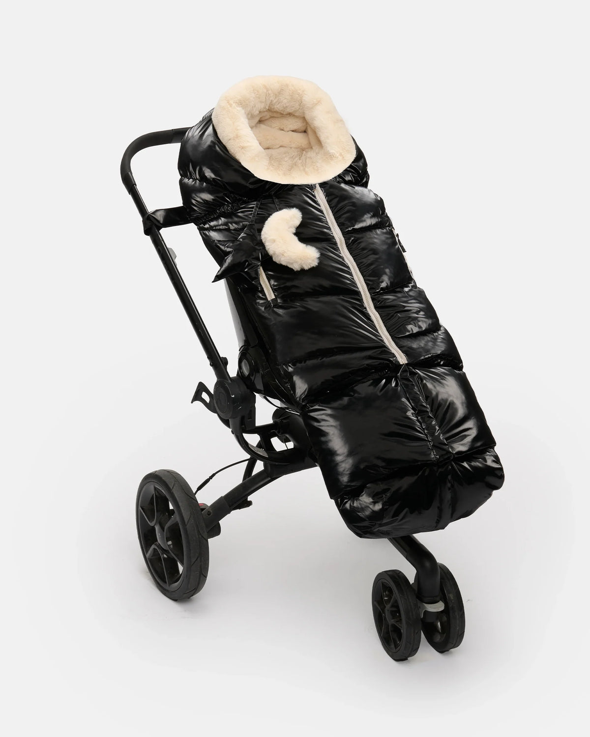 Black Liquid Shine Arctic Faux Fur//