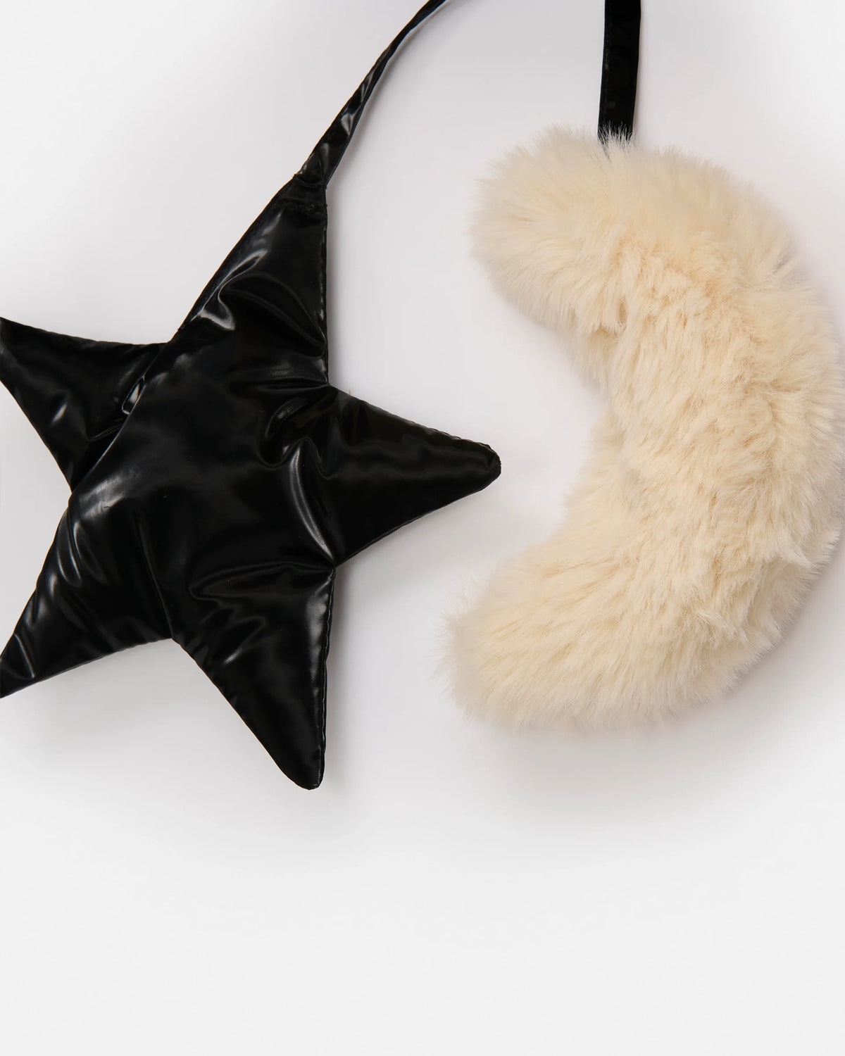 Black Liquid Shine Arctic Faux Fur//