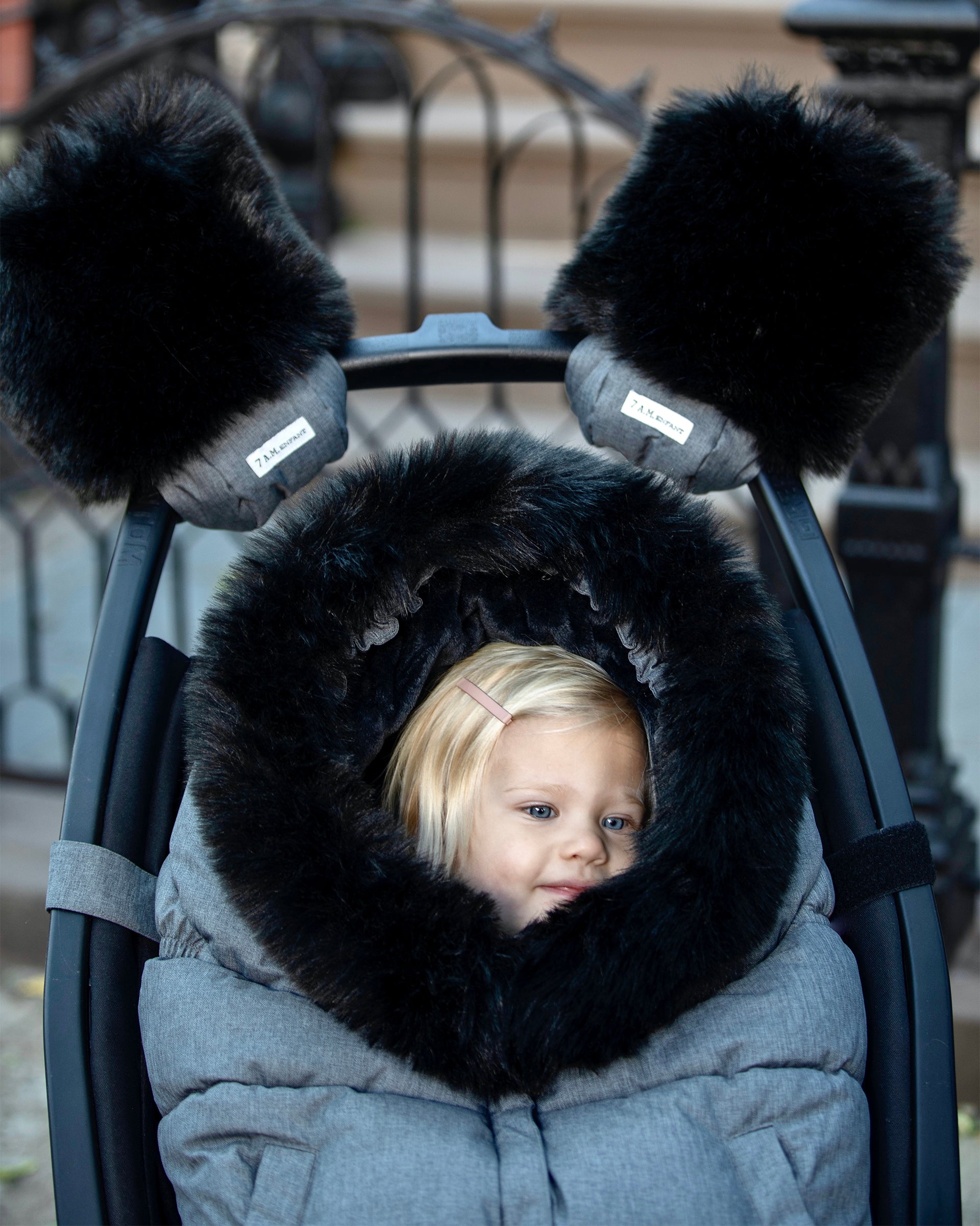 Heather Grey Dark - Black Faux Fur