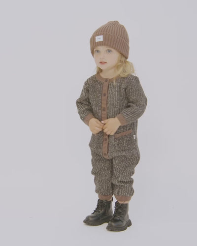 Brown//