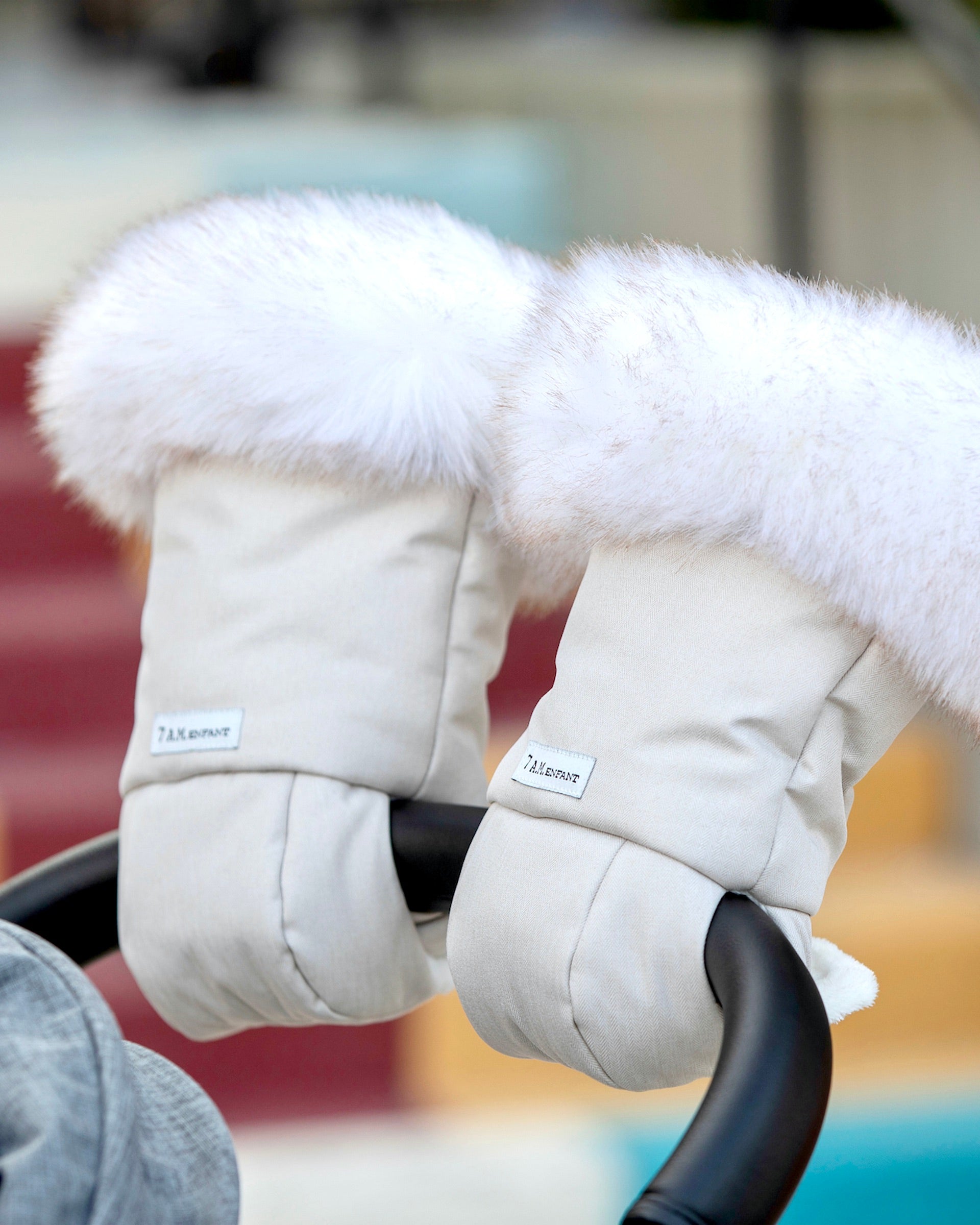 Heather Beige - White Faux Fur//